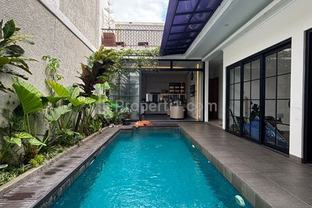 Jual Rumah Siap Huni di Fatmawati, Jakarta Selatan, Dekat MRT Fatmawati - 2 Lantai, Kolam Renang & Rooftop