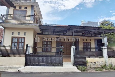 Dijual Rumah di Jalan Jaksa Agung Suprapto Malang, Luas Tanah 180m2