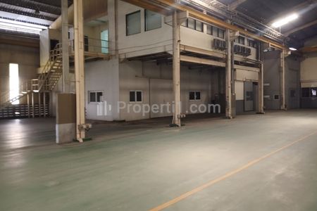 Dijual Tanah Luas + Bonus Bangunan Pabrik Terawat di Jalan Raya Proklamasi Karawang