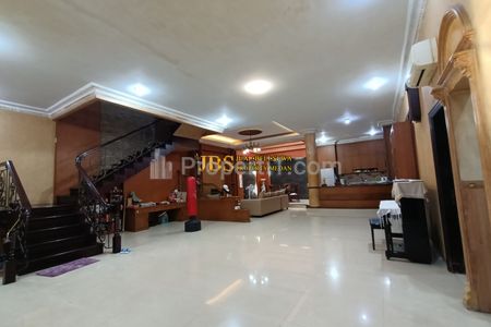 Jual Rumah di Komplek Cemara Asri Medan Jalan Tulip Kondisi Siap Huni