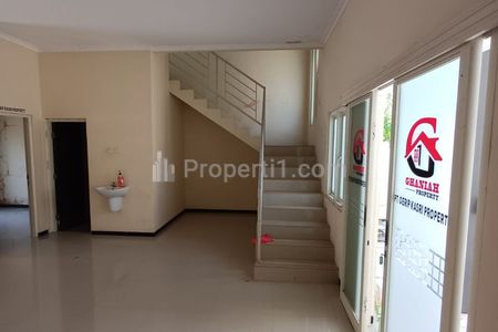 Disewakan Rumah Taman Rivera Regency Siap Huni