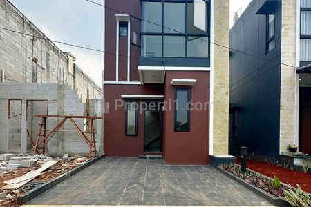 Dijual Rumah 2 Lantai di Jalan Raya Cikunir Dekat RS, LRT Cikunir, Toll Jatiasih, Grand Galaxy, Lingkungan Asri Nyaman, Strategis, Akses Jln Lebar