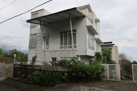 Dijual Rumah Sejuk Dago Teahouse Residence Bandung