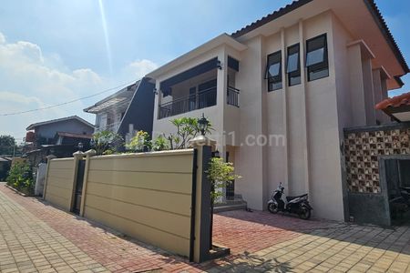 Jual Cepat Rumah Turun Harga di Gandaria Kebayoran Baru Jakarta Selatan
