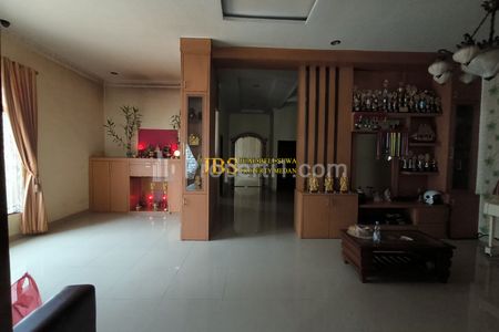 Dijual Rumah Hook di Komplek Cemara Hijau Jalan Metal - Medan