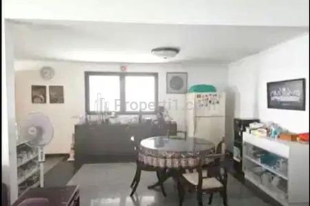 Dijual Rumah 2 Lantai di Jalan Jelambar, Jakarta Barat