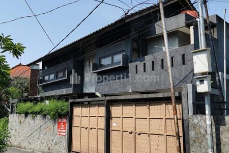 Jual Rumah Hook Semi Furnished Siap Huni di Cigadung Bandung