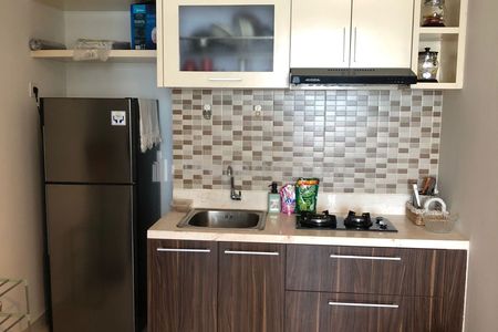 Sewa Apartemen The Aspen Peak Residence Dekat MRT Fatmawati, Jakarta Selatan - Studio Furnished