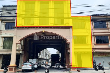 Disewakan Ruko Kenjeran Bisa Dijadikan Gudang Container 40 feet Bisa Masuk Ada Lift Barang Surabaya Timur