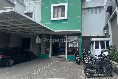 Dijual Rumah Kost Full Furnished Ex Wisma Lokasi Strategis di Cikutra Bandung