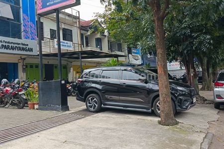 Dijual Gedung di Jalan BKR Lingkar Selatan, Kota Bandung