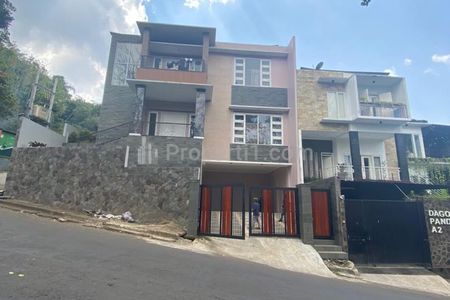 Dijual Rumah di Citra Green Dago Bandung