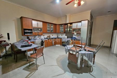 Dijual Commercial Area & Rumah Tinggal di Sayap Pasteur Bandung