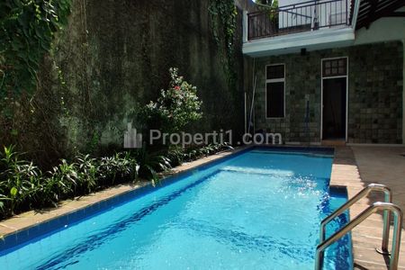 Sewa Rumah Siap Huni 4 BR Furnish Ada Kolam Renang, Belakang CITOS, Dekat French School, TB Simatupang, Antasari, Fatmawati, Cilandak, Jakarta Selatan