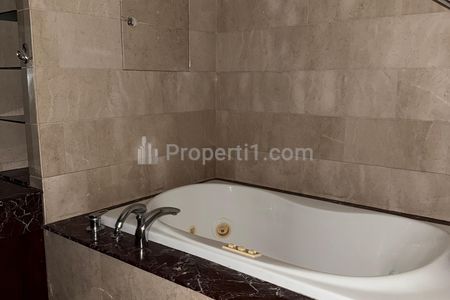 Sewa SCBD Suites Apartment Very Good Condition and Strategic Location in South Jakarta – 2 BR Full Furnished