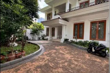 Dijual Rumah Luas Mewah di Kuningan, Jakarta Selatan