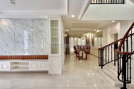 Jual Rumah di Kebayoran Baru, Jakarta Selatan - 5+1 Kamar Tidur Sertifikat SHM