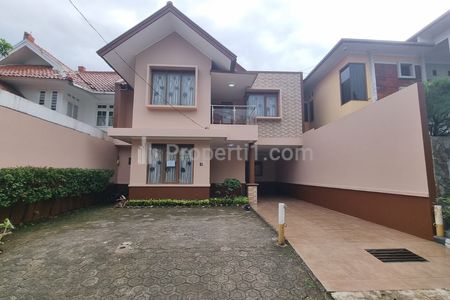 Dijual Rumah Mewah di Komplek Aria Graha Soekarno Hatta Bandung