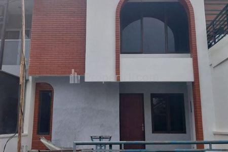 Dijual Rumah Citraland Taman Puspa Raya Surabaya