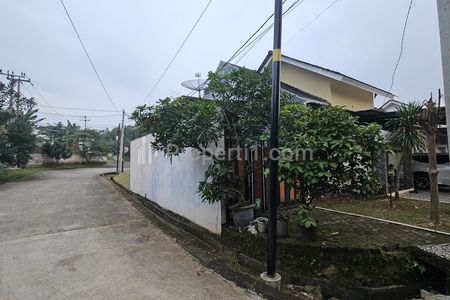 Dijual Rumah Dalam Komplek Perumahan di Bojongsari, Depok