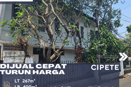 Dijual Rumah Lama Harus Renov Posisi Hoek di Cipete Jakarta Selatan