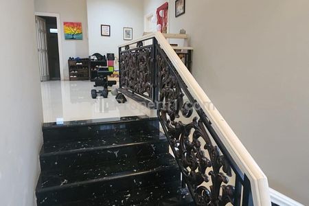 Jual Rumah Cozy+Swimming Pool Boulevard Raffles Hills Cibubur