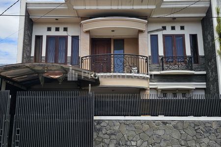 Jual Rumah Taman Holis Indah Dekat TKI, Sumbersari Bandung