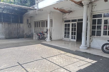 Jual Rumah Hitung Tanah di Menteng Dekat Stasiun Cikini, Jakarta Pusat