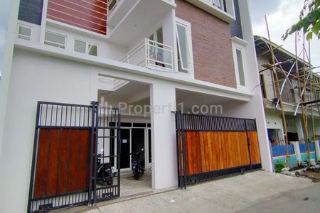 Dijual Rumah Kost Mewah di Kawasan Paling Strategis Merjosari Malang