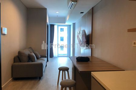 Sewa Apartemen The Aspen Peak Residence Dekat South Quarter, Jakarta Selatan - 2BR Furnished