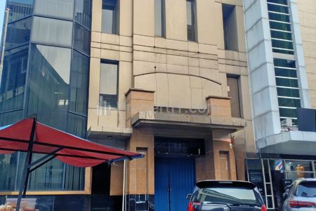 Dijual Gedung Kantor Siap Pakai di Boulevard Raya, Jakarta Utara