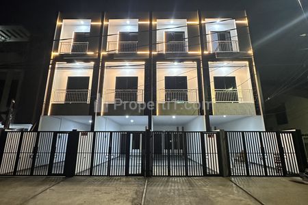 Jual Rumah Baru 3 Lantai di Tanjung Duren Barat Jakarta Barat