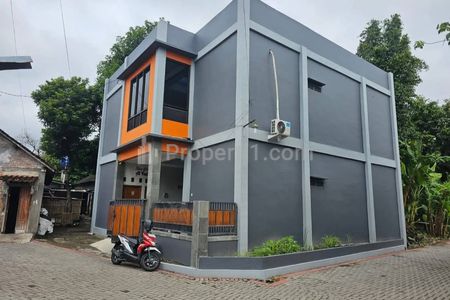 Jual Kost Eksklusif Murah 12 Kamar Full Penghuni Seputar STIKES Surya Global Banguntapan Yogyakarta