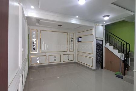 Jual Rumah Hook Terawat Sudah Renovasi di Ciganitri Buah Batu Bandung