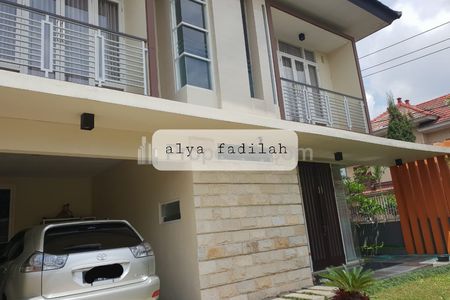 Jual Villa 2 Lantai Full Furnished di Batu Malang Jawa Timur