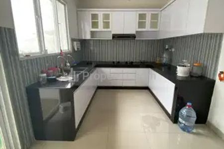Disewakan Rumah Cluster Semi Furnished di Pamulang Tangerang Selatan, Dekat Superindo, Walkot Tangsel, Unpam