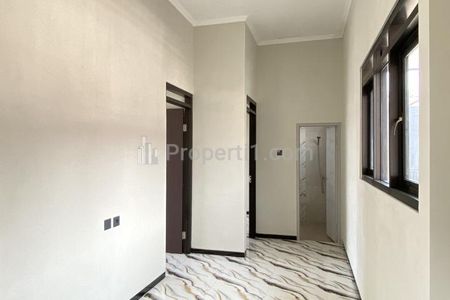 Dijual Hunian Modern Siap Huni Lebar 8 Meter di Tengah Kota Sulfat Malang