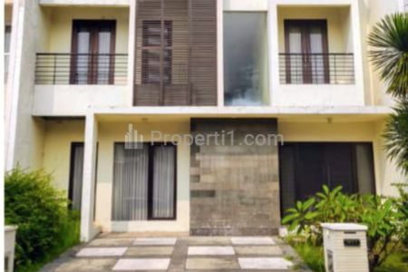 Dijual Rumah Pakuwon Indah The Mansion Surabaya Spesial 4+1 Kamar Tidur Dekat SMA Petra 1, Pakuwon Mall, Graha Family, Sampoerna Academy