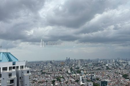 Dijual Super Murah, Unit Apartemen 3+1BR Type Condo Luas 135m2 - Taman Anggrek Residences, Jakarta Barat