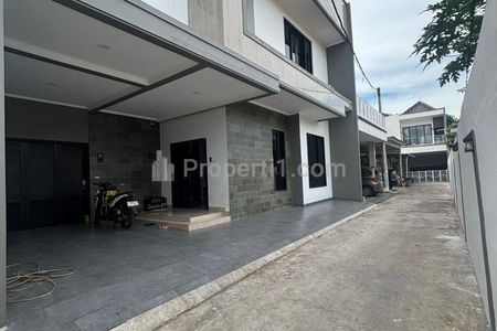 Dijual Cepat Rumah Mewah 2 Lantai di Cibubur