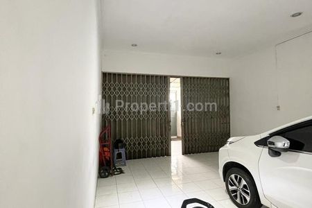 Dijual Turun Harga Rumah SHM Furnished di Jembatan Besi, Tambora, Jakarta Barat