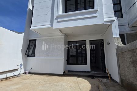 Dijual Rumah Baru Tahap Finishing Dalam Komplek di Pondok Bambu, Jakarta Timur