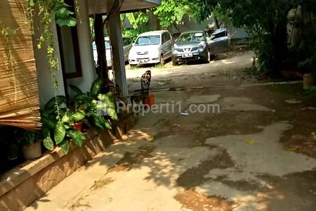 Dijual Cepat Rumah Lama 1 Lantai Lokasi Strategis di Karbela Barat, Setiabudi, Jakarta Selatan