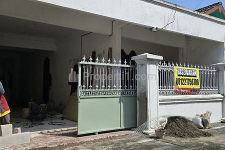 Jual Cepat Rumah Halaman Luas di Banjarsari, Surakarta