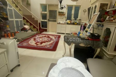 Jual Rumah Jalan Aries Karang Empat Surabaya