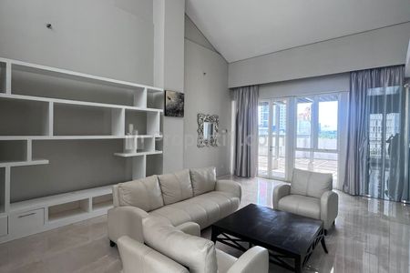 For Lease Apartment Penthouse Unit Type Duplex 3+1 BR Size 348sqm Furnish at Pearl Garden Resort, Gatot Subroto, South Jakarta