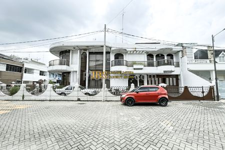 Dijual Rumah 2,5 Tingkat Komplek Taman Polonia 1 - Medan