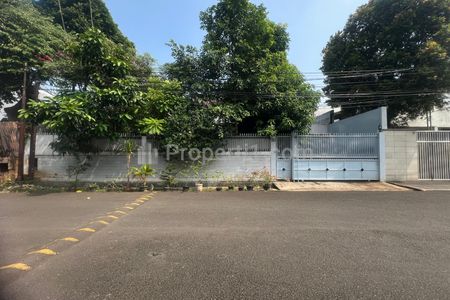 Dijual Rumah Luas di Jalan Terusan Hang Lengkir, Jakarta Selatan