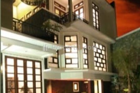 Jual Rumah Compound 4 Unit, Ada Kolam Renang di Cokroaminoto, Menteng, Dekat Rasuna Said, Kuningan, Jakarta Pusat