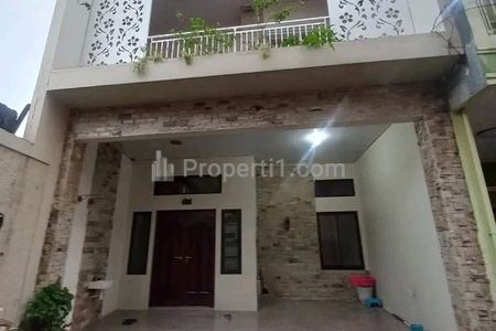 Dijual Rumah Dalam Cluster Villa Kupu-Kupu Posisi Rumah Ujung di Cipayung Jakarta Timur
